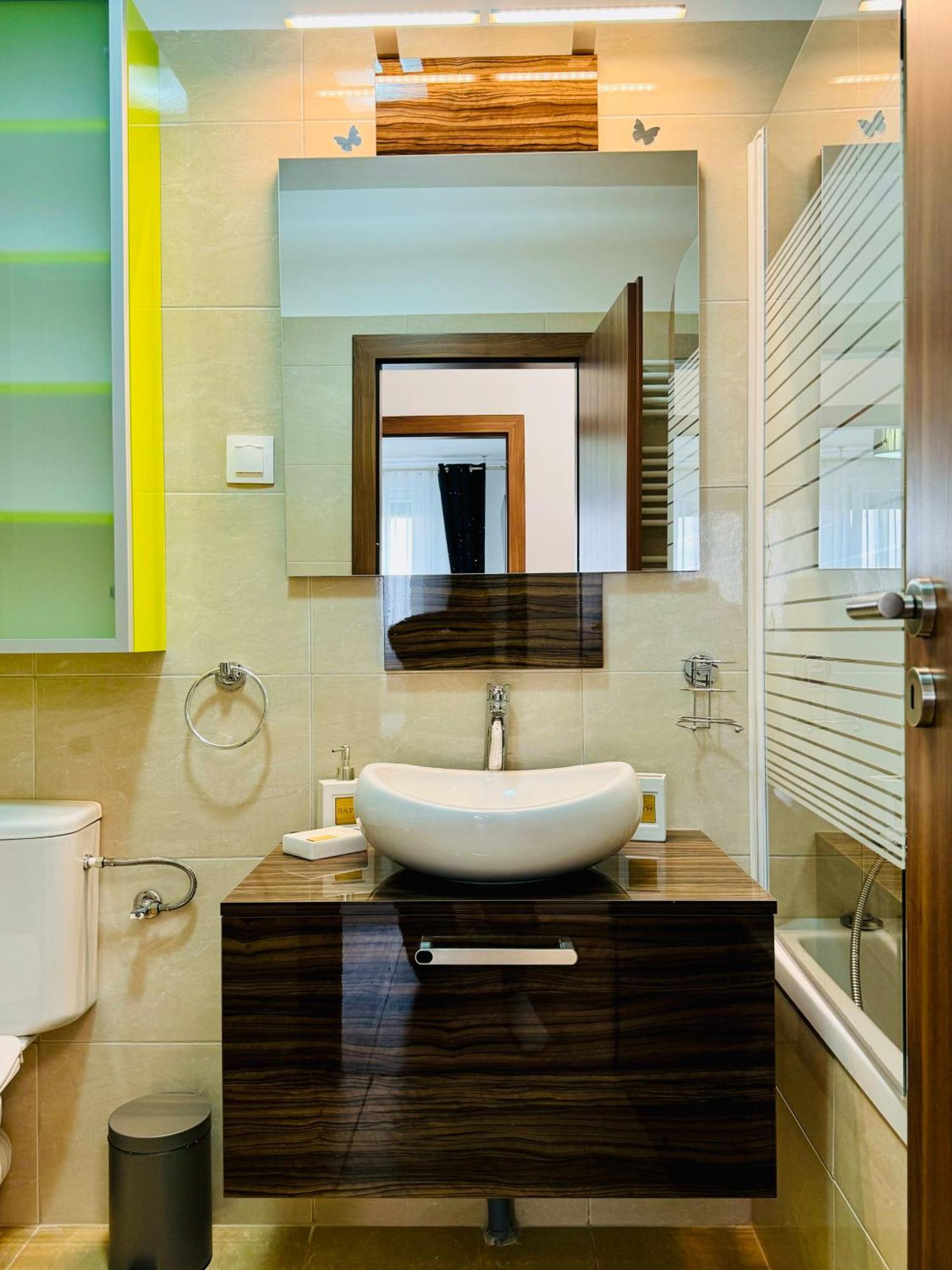 Joy City Stay Forest 84 Timişoara Extérieur photo